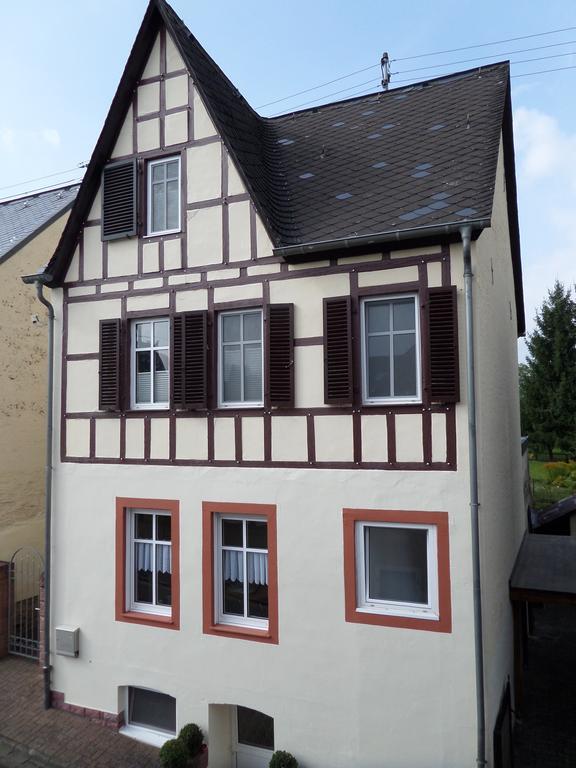 Ferienwohnungen Und Gaestezimmer Peter Busch برنكاستيل كويس المظهر الخارجي الصورة