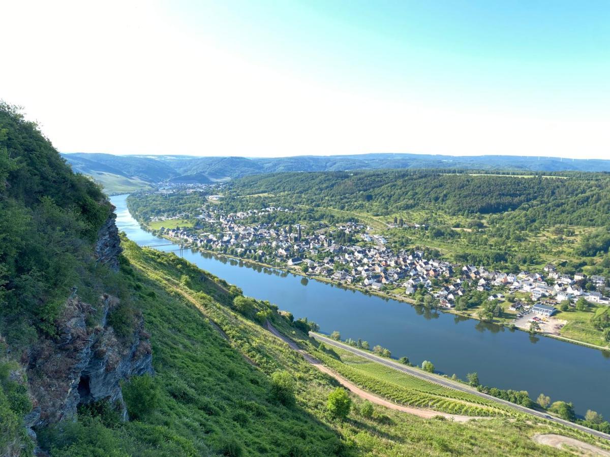 Ferienwohnungen Und Gaestezimmer Peter Busch برنكاستيل كويس المظهر الخارجي الصورة